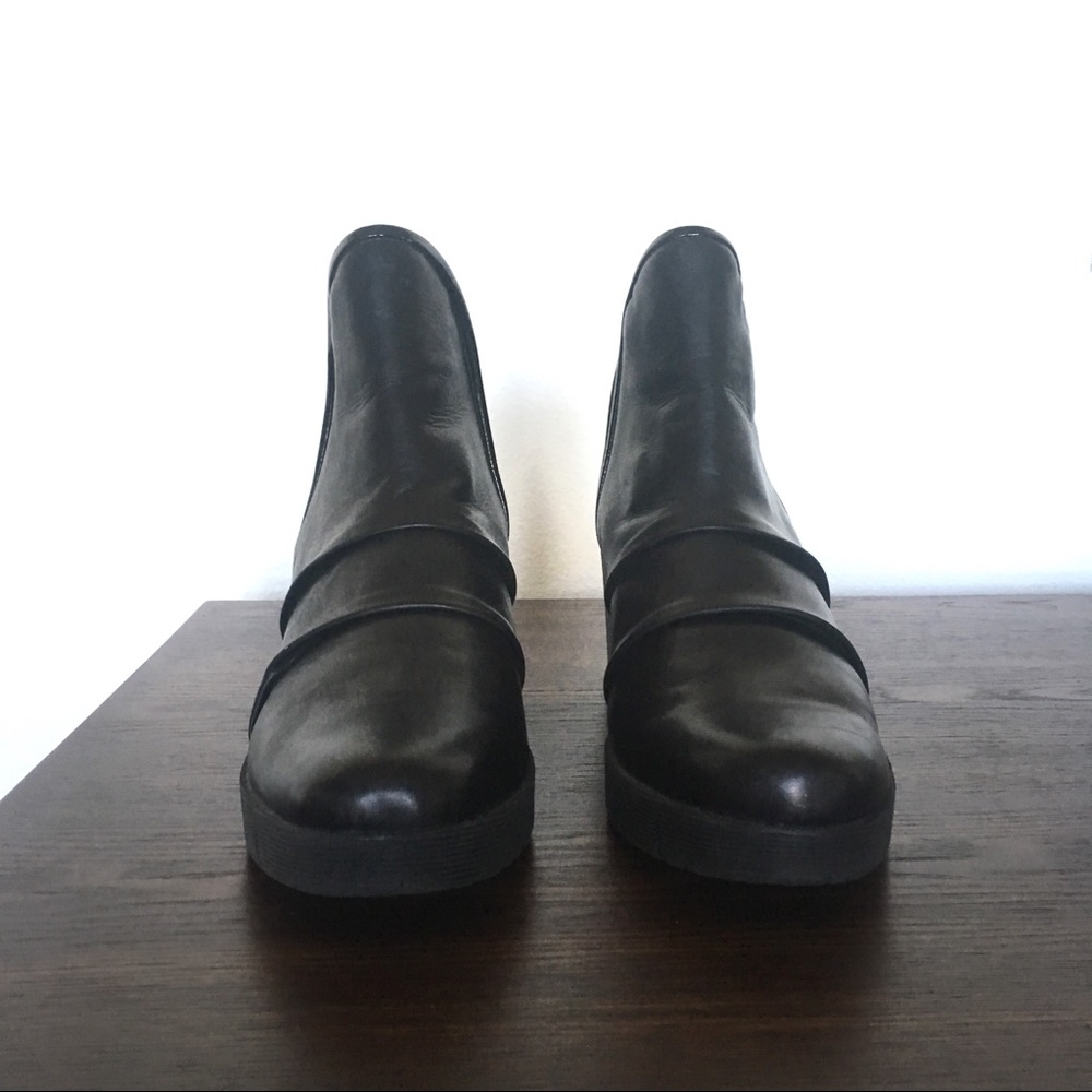 The Flexx Spaceless Ankle Bootie | Size 7.5